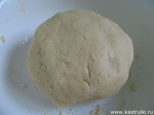 Песочный пирог с персиками