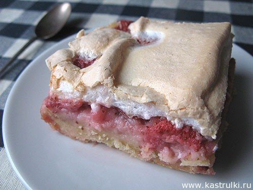 Пирог с клубникой